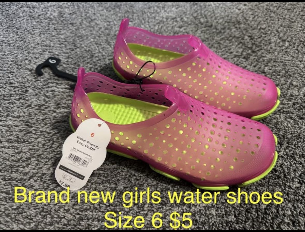 Multiple Girls Youth Shoes/sneakers (most Brand New)