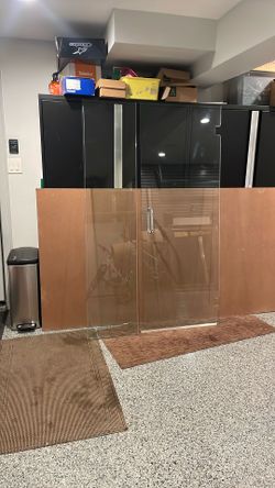 Good quantity glass shower door W 45” , L 75”