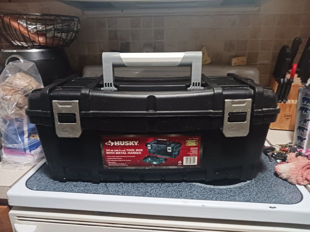 New Larg Husky Toolbox 9 Firm Look My Post Tons Items
