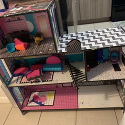 Lol DollHouse