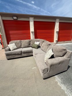 FREE DELIVERY - Super Soft Fabric Sectional Sofa Couch!