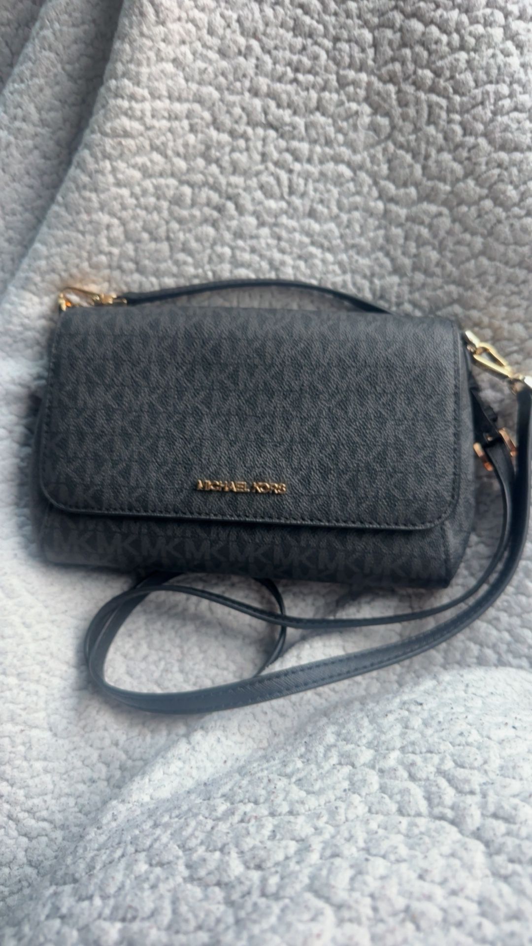 Michael Kors Mini Cross Bag