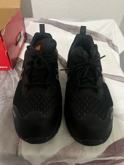 New Balance Black Low-Top Sneakers