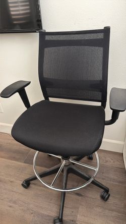 Desk chair