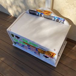 Toy chest