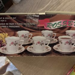 Floral Cups and Saucer Set 