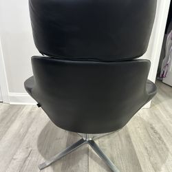 Coalesse Bob Lounge Chair with Headrest