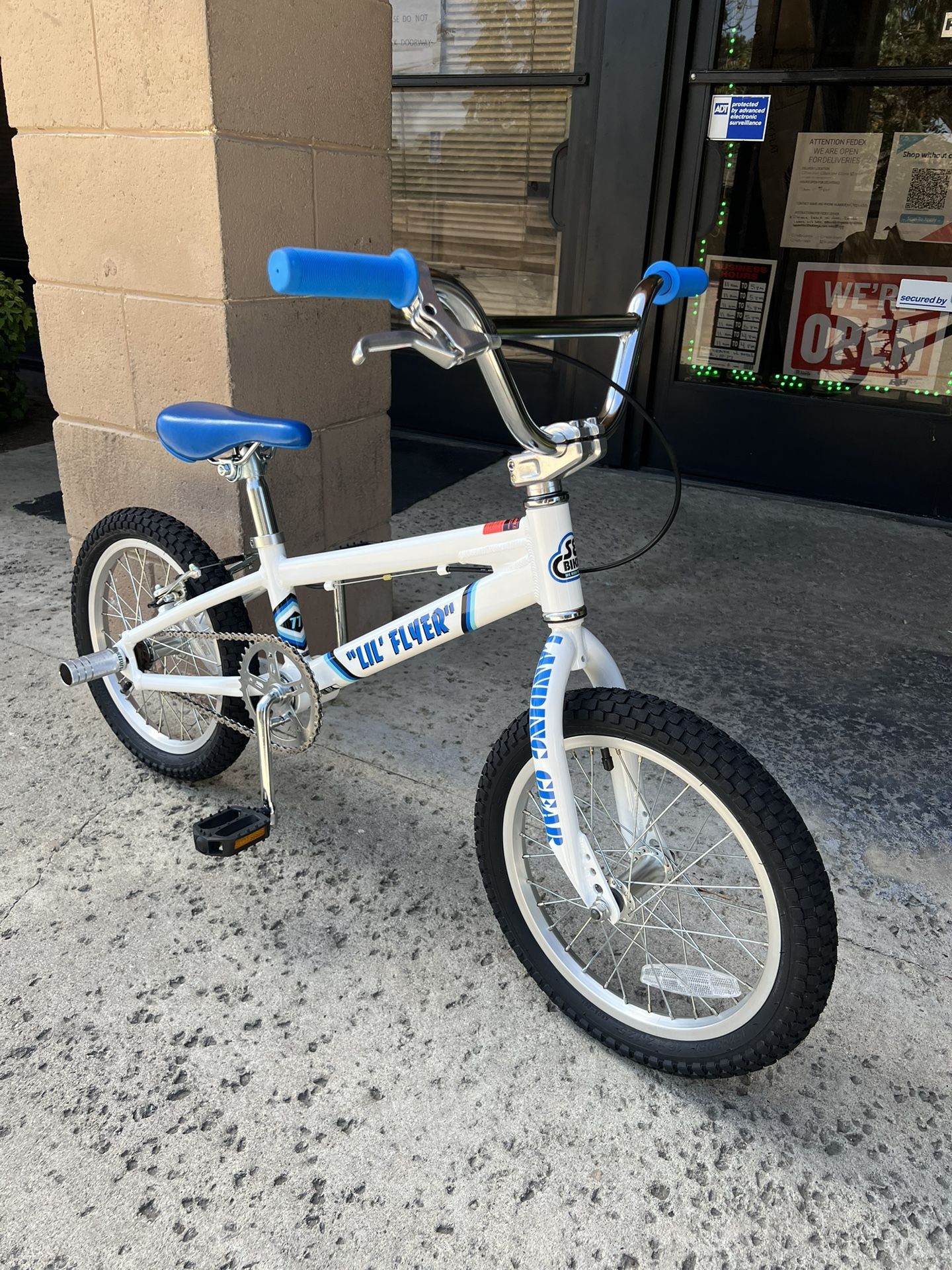 SE BIKES LIL' FLYER 16" KIDS BIKE