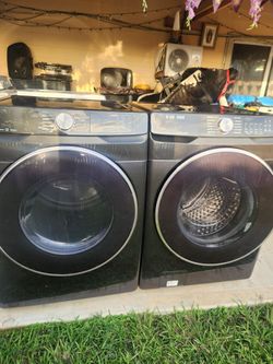 Samsung electric dryer set
