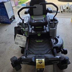 EGO Zero Turn Riding Mower (4) Batteries AND Charger