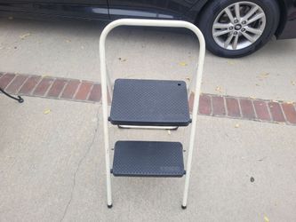 Used Great Condition Cosco 2-Step Ladder No Lower Offers Accepted