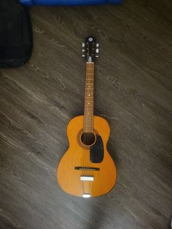 1960s to 1970s Antique Sears and Roebuk Practice Acoustic Guitar