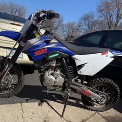 2022 SSR 150cc Dirt Bike 
