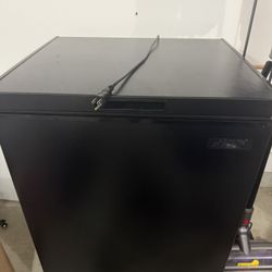 Arctic King Chest Freezer 7cu Ft 