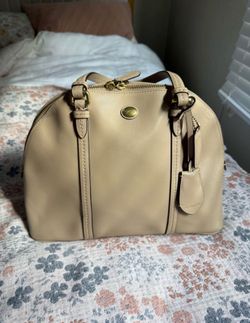 Coach purse beige