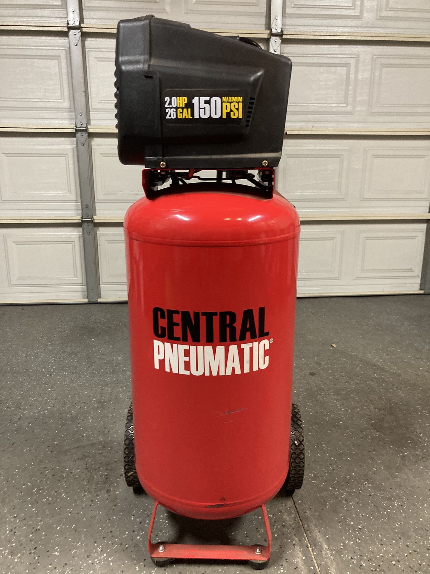 Central pneumatic air compressor on sale 26 gallon 150 psi