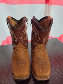 ARIAT BOOTS