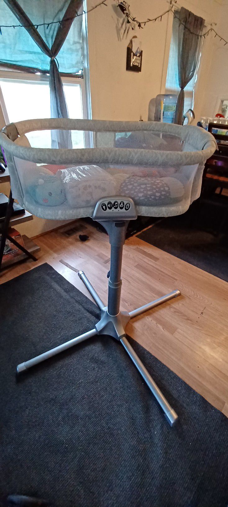 Halo Bassinet And Walkers