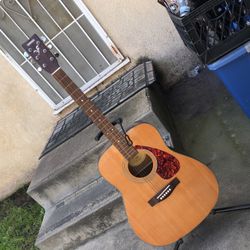 Yamaha Acoustic F325