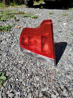 Volvo S60 tail lamp