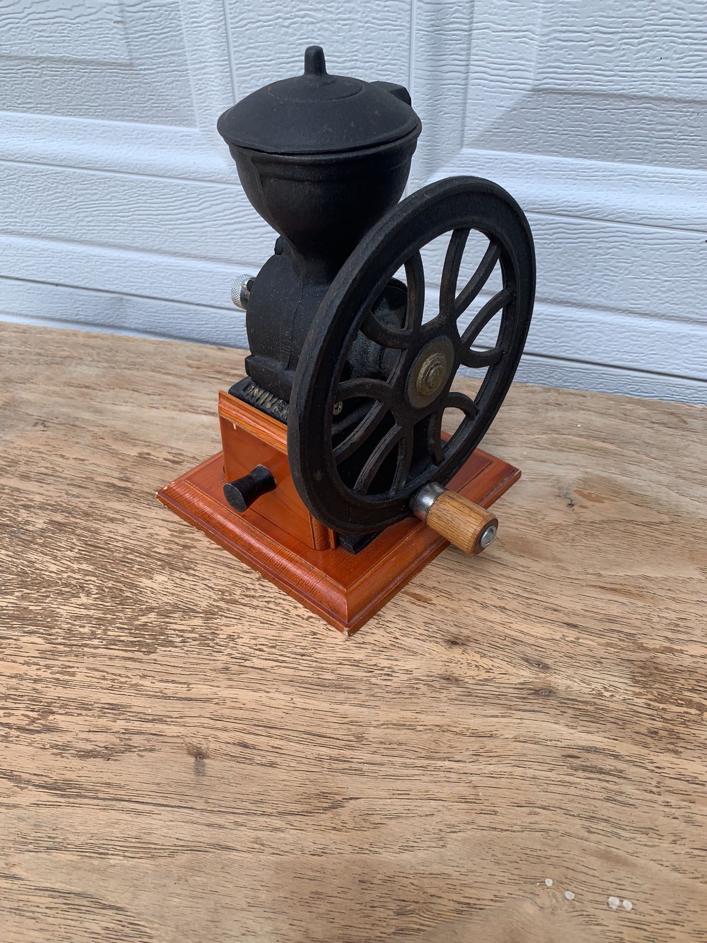 UNIVERSAL GOURMET CAST IRON COFFEE GRINDER