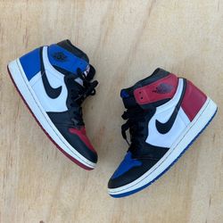 Air Jordan 1 High OG Top 3