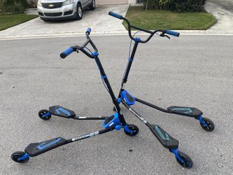 2 Y Fliker Carver C3 Scooters