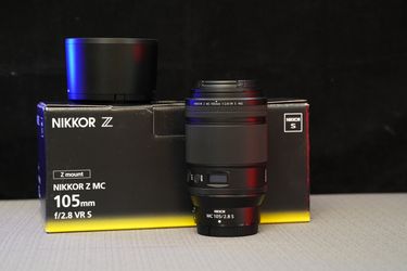 Nikon NIKKOR Z MC 105mm f/2.8 VR S Macro Lens (Nikon Z)