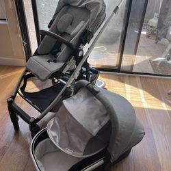 UPPAbaby Cruz V2 Bundle with Bassinet and Piggyback