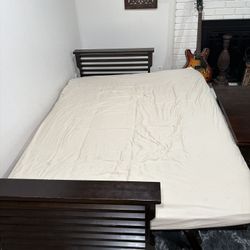 Queen Couch/ Bed futon
