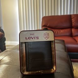 Levi’s Wallet 