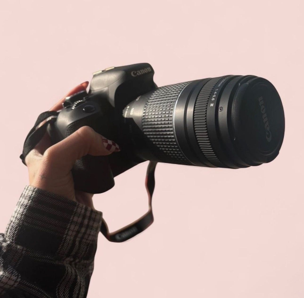 Canon EOS Rebel T6i Camera