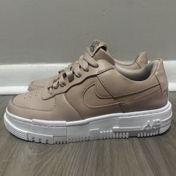 Nike Air Force 1 Low Pixel Women’s Sz. 7