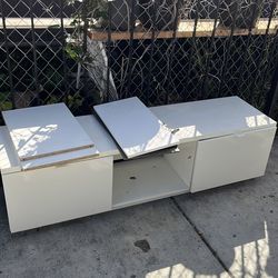 Tv night stand only used once w drawers