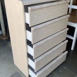 90's Vintage Palliser Furniture Modern 5 Drawer 