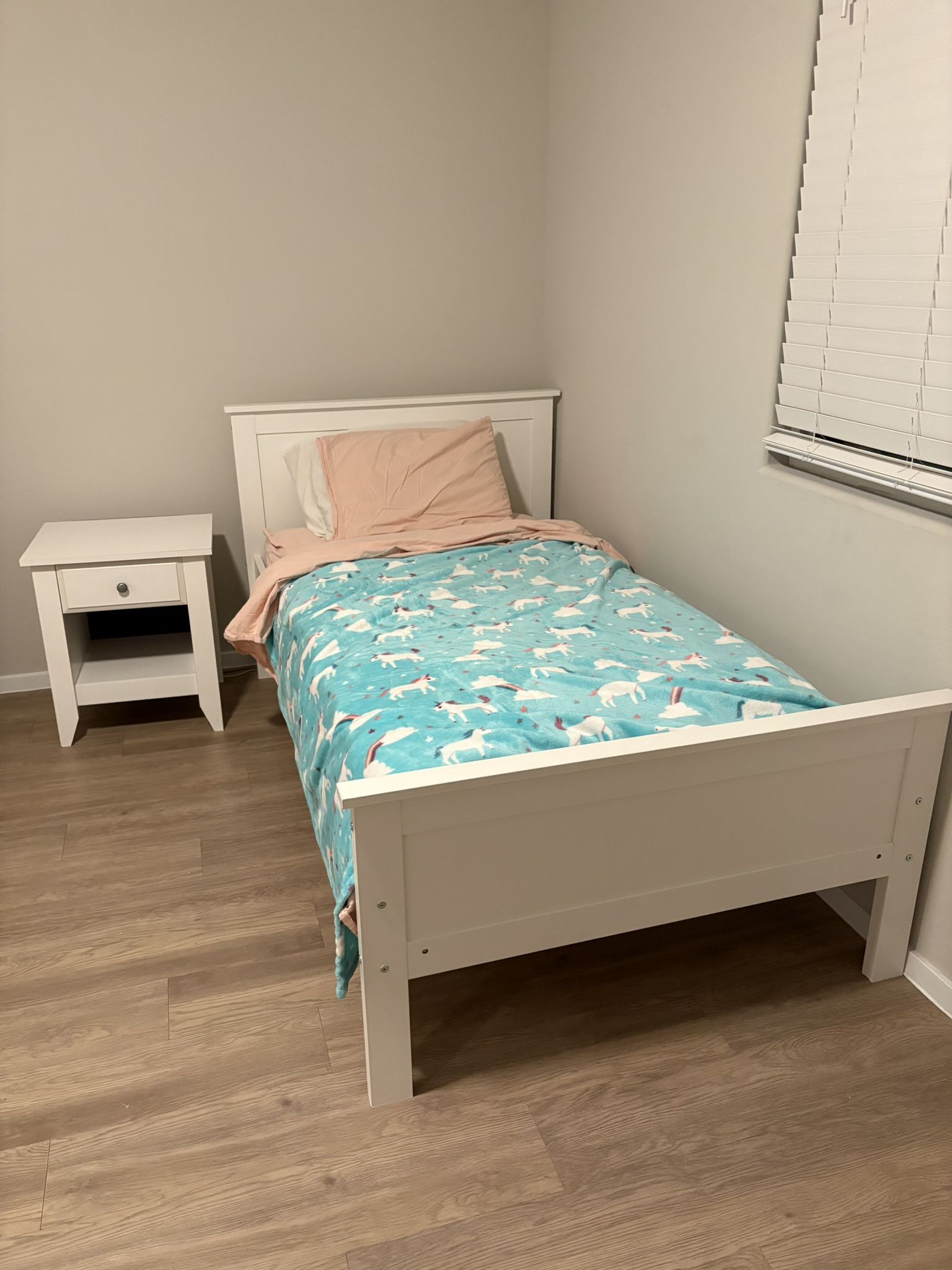 Twin Bed Set