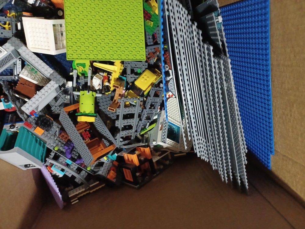 35 Lb Random LEGO PARTS