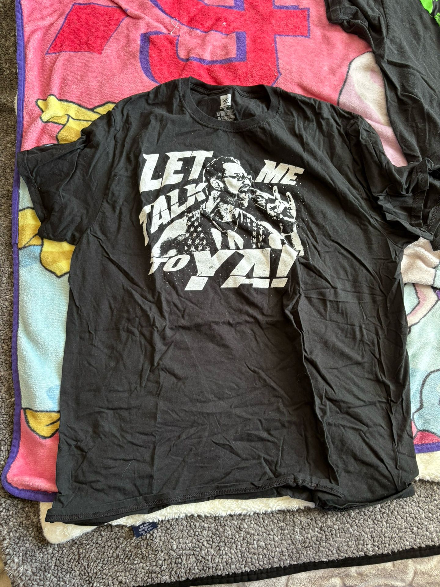 LA Night WWE Tshirt Authentic Men’s XL