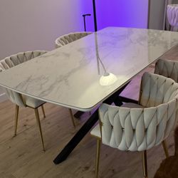 Dining Table And Chairs 