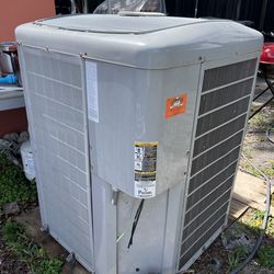 Air conditioner  4 toneladas