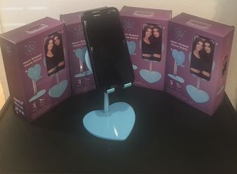 Dixie & Charli Universal Heart Shaped Phone Holder (BLUE)