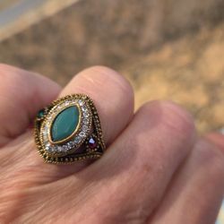 Beautiful Ring Approximately Sz 7/7.5