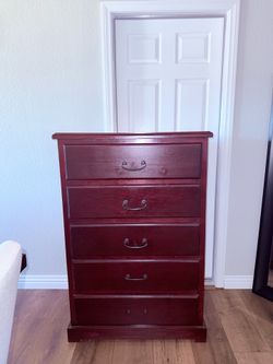 Mahagony 5 drawer dresser