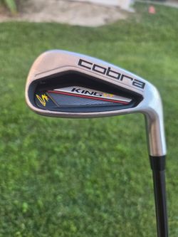 Cobra Varsity 8 Iron Golf Club, RH (Junior Club)