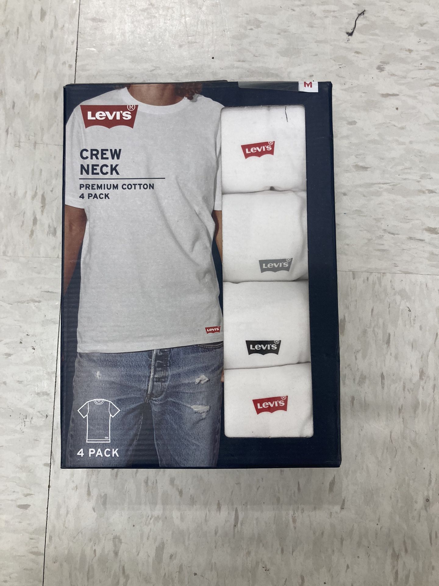 NWT Levi’s Men’s Premium Cotton Tee 4 Pack Size M