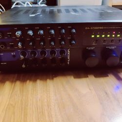Vocopro Karaoke Amplifier/Mixer