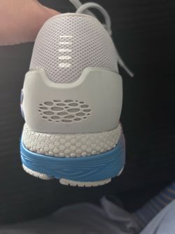 Under Armor Bluetooth Mens size 11