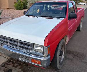 1993 Nissan Hardbody Extended Cab — Rear Jump Seats with Seatbelts — Seats 4