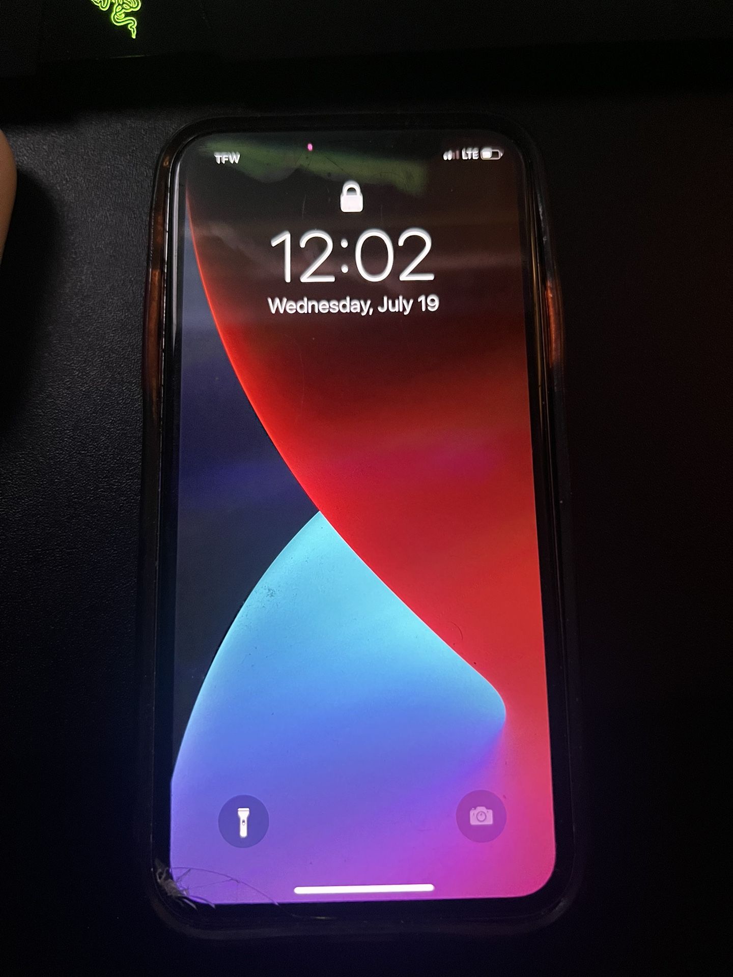 Used iPhone X 64GB Silver Fully Unlocked Small Crack On Front Screen