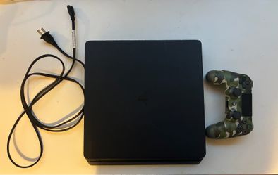 PS4 Slim
